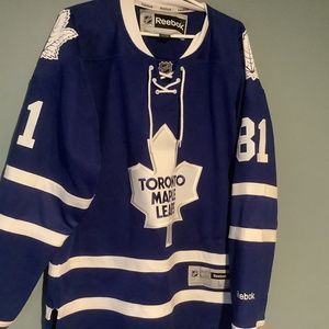 Toronto maple leafs jersey